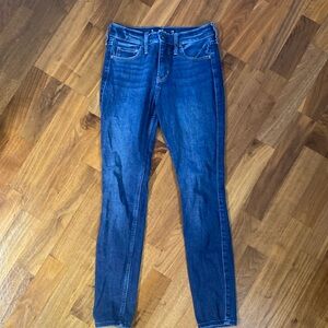 Hollister midrise super skinny soft stretch five pocket blue jeans